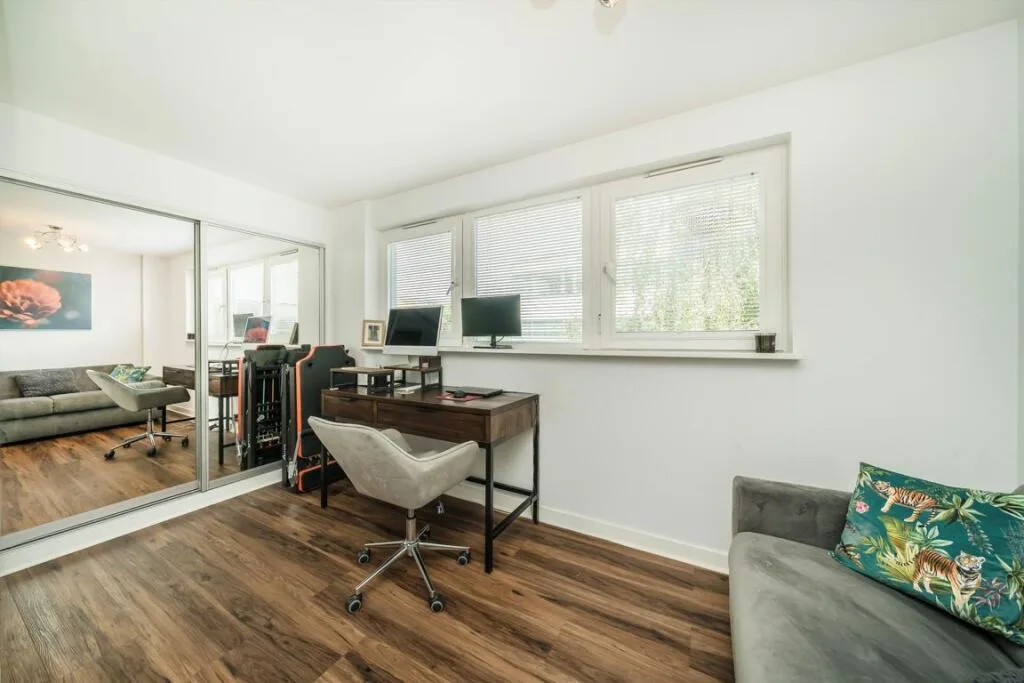 2 bedroom house for rent