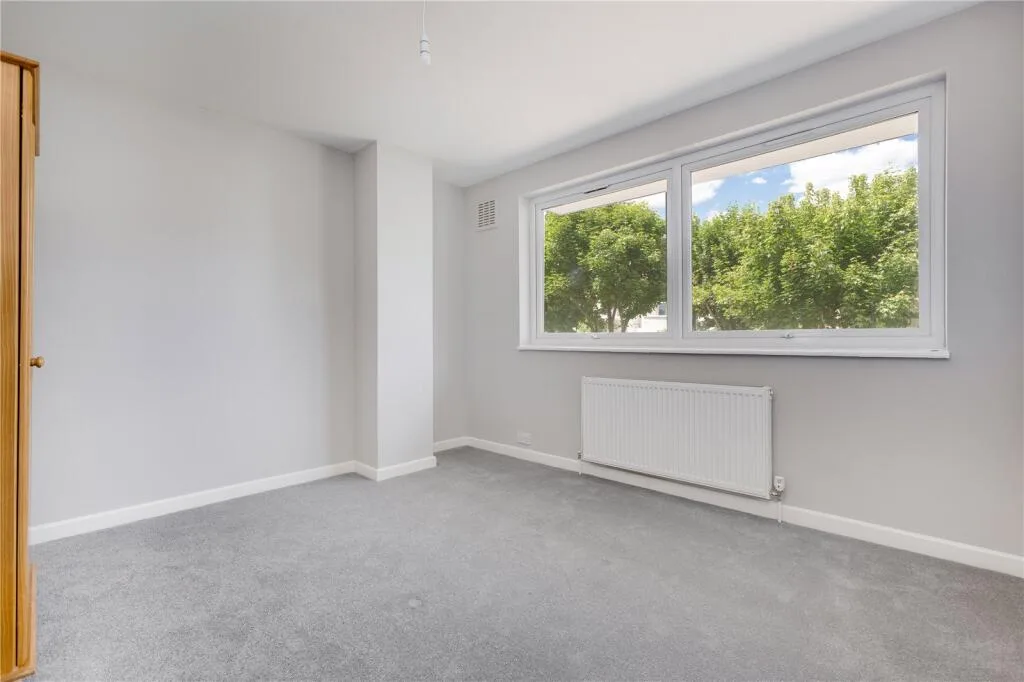 3 bedroom maisonette for rent