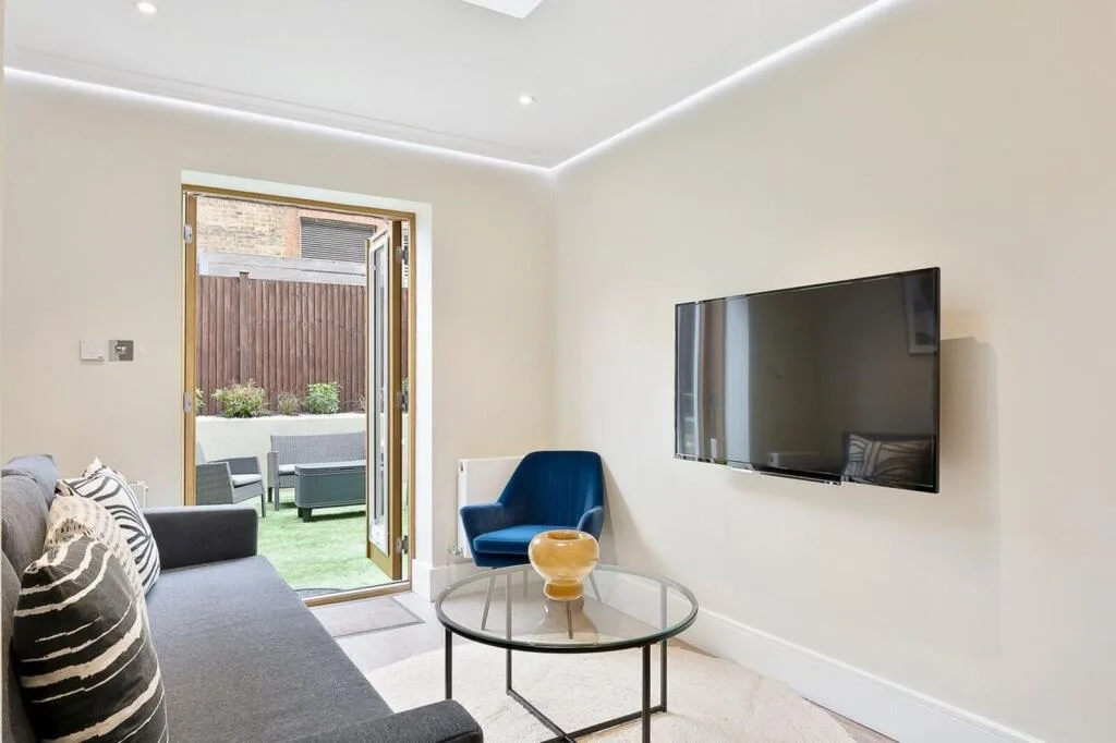 2 bedroom flat for rent
