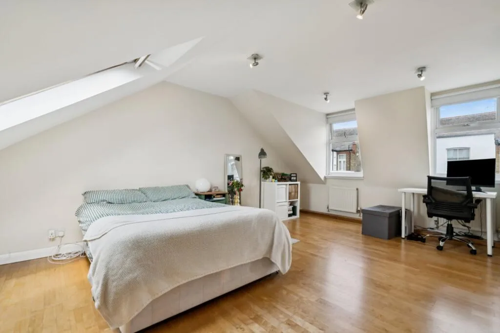 3 bedroom flat for rent