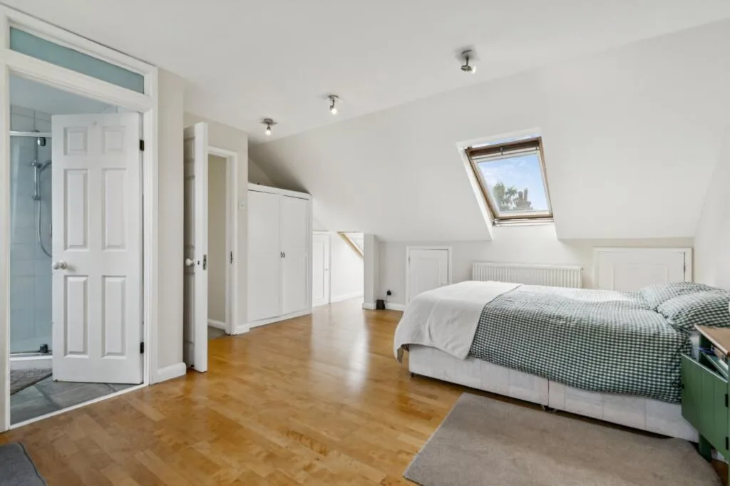 3 bedroom flat for rent