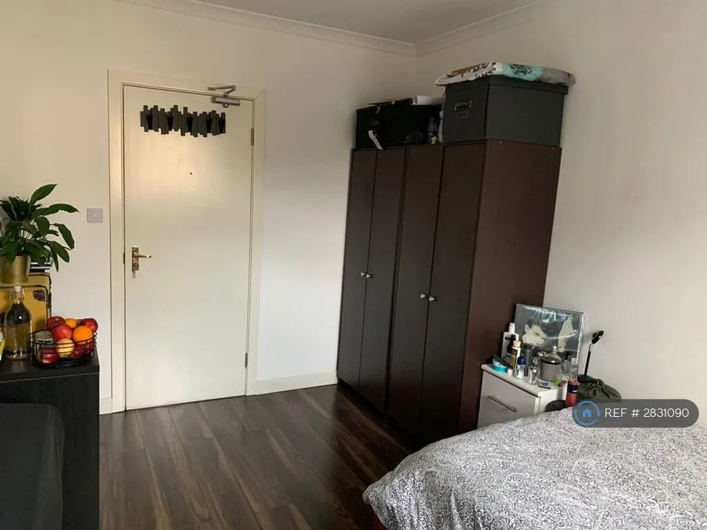 1 bedroom flat share for rent