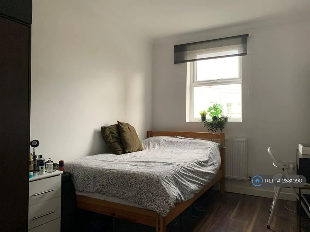 1 bedroom flat share for rent