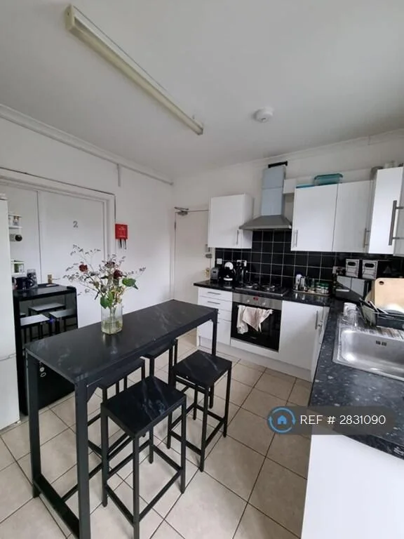 1 bedroom flat share for rent