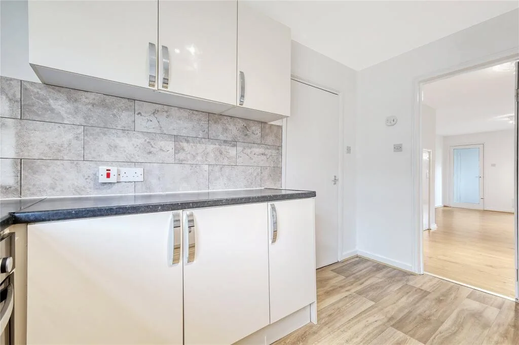 2 bedroom house for rent