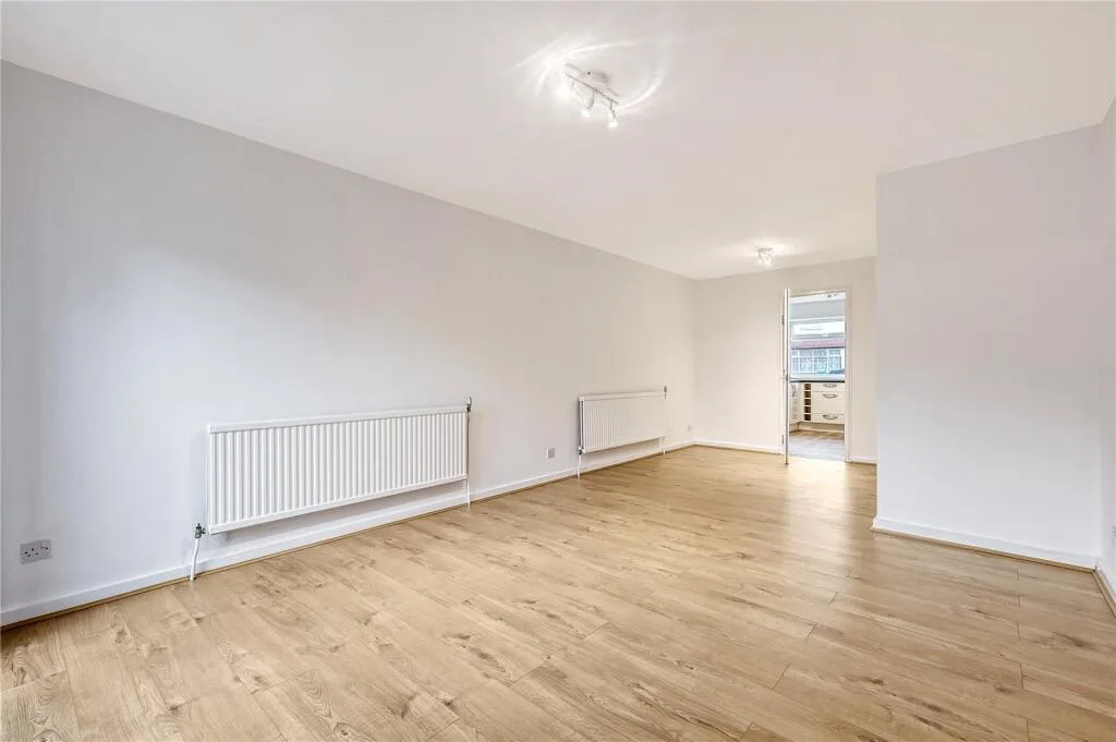 2 bedroom house for rent