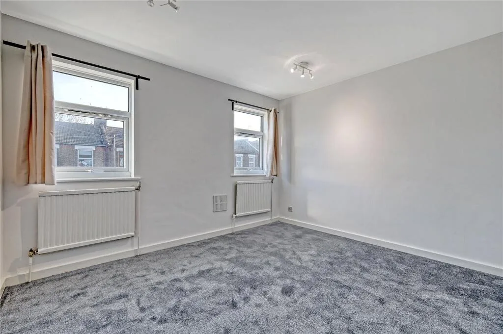 2 bedroom house for rent