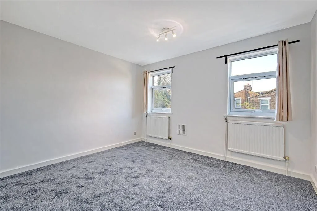 2 bedroom house for rent