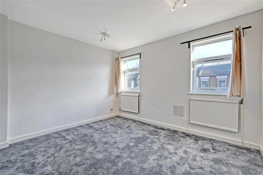 2 bedroom house for rent
