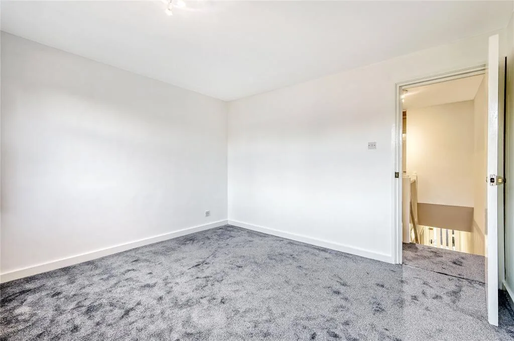2 bedroom house for rent
