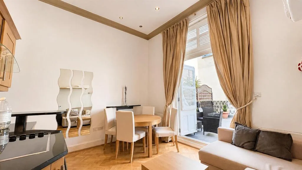 1 bedroom flat for rent