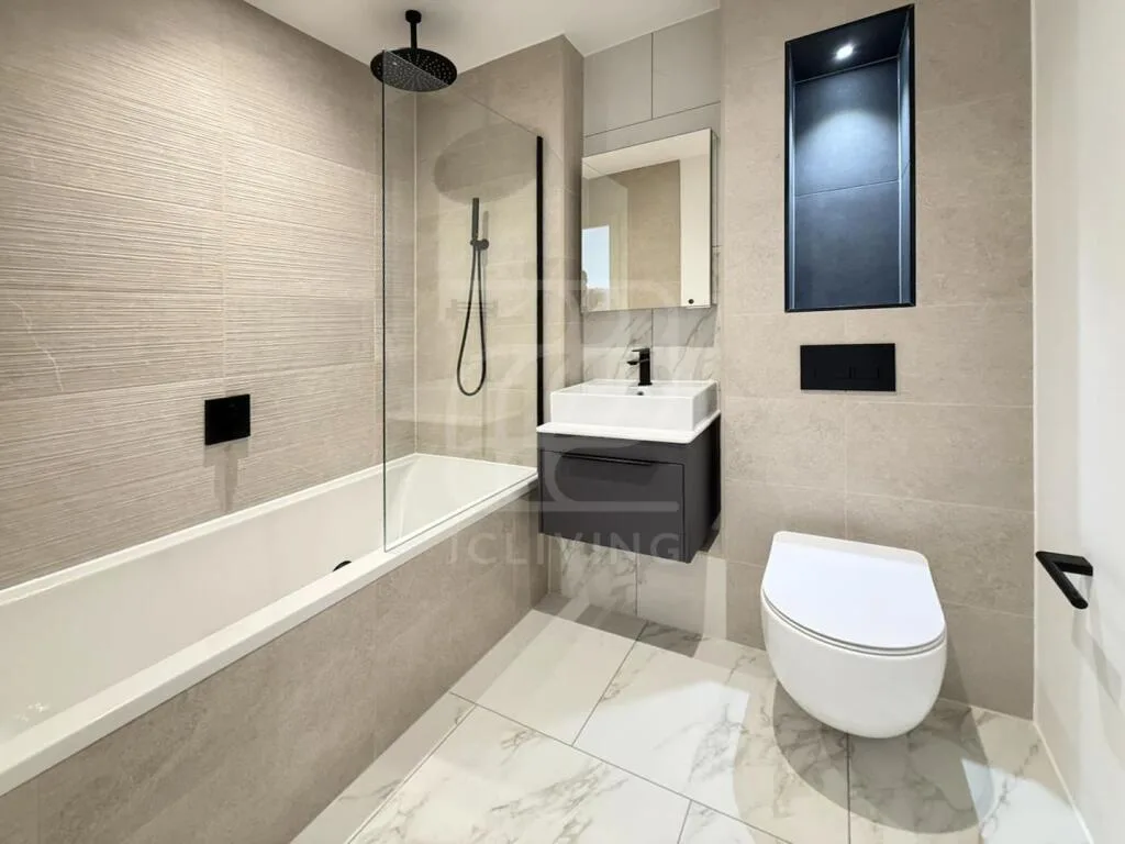 3 bedroom flat for rent