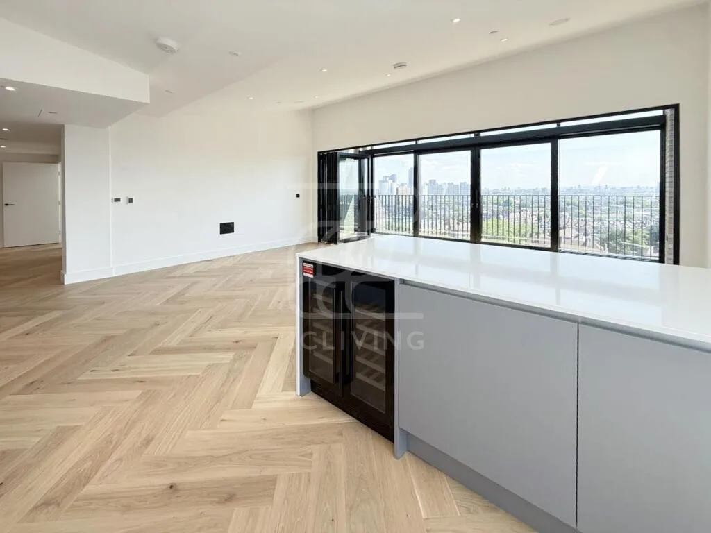 3 bedroom flat for rent