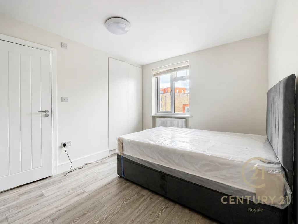 1 bedroom house share for rent