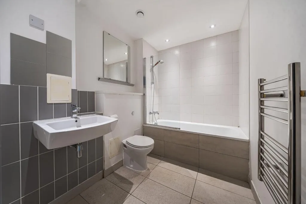 2 bedroom duplex for rent