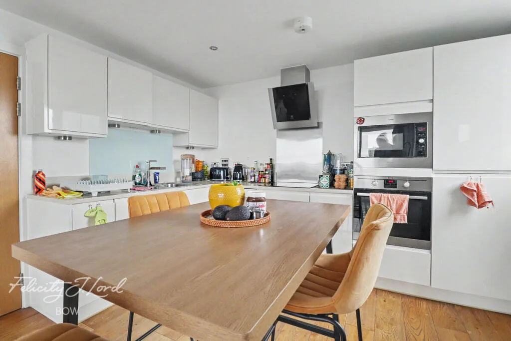 2 bedroom penthouse for rent