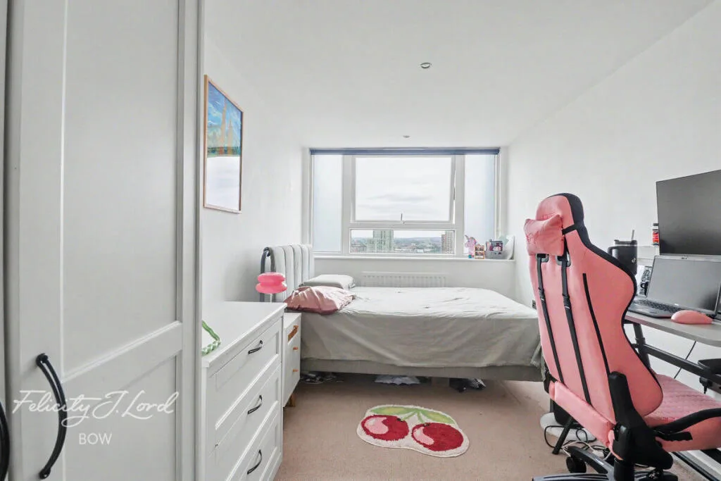 2 bedroom penthouse for rent
