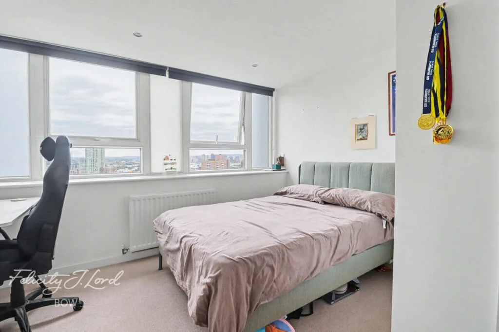 2 bedroom penthouse for rent