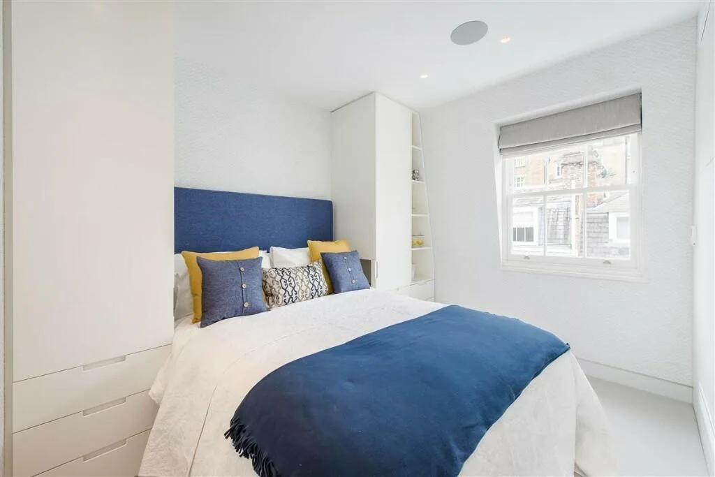 4 bedroom mews property for rent