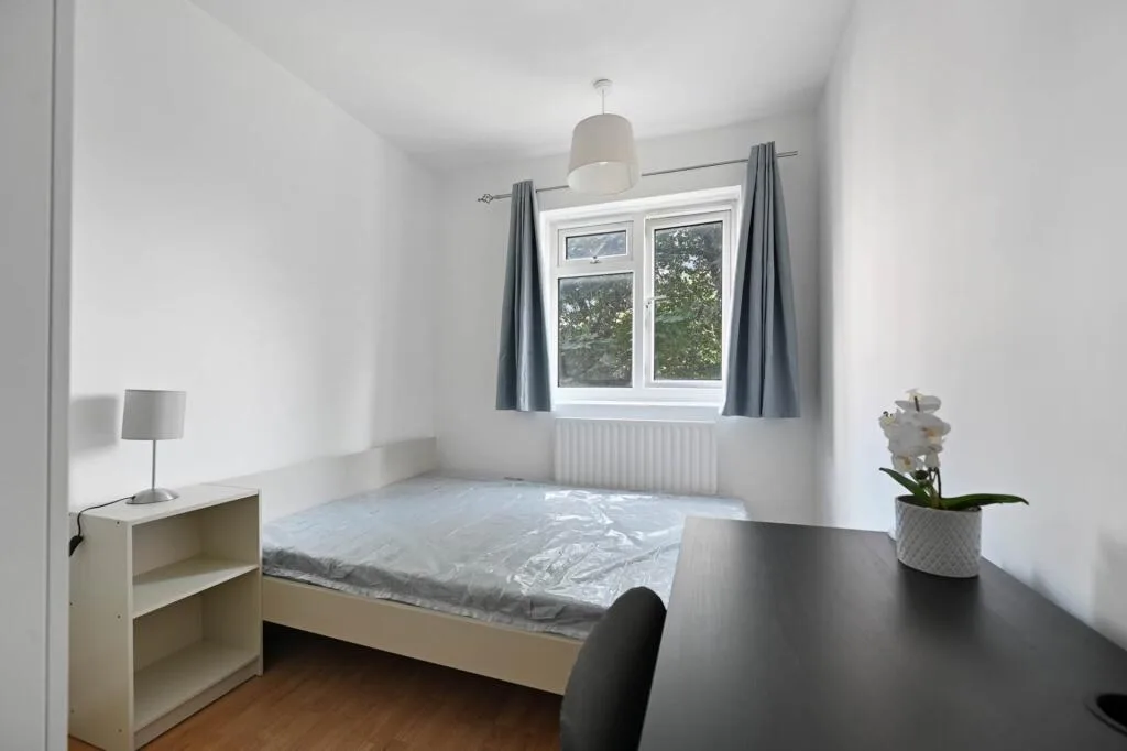 4 bedroom flat for rent