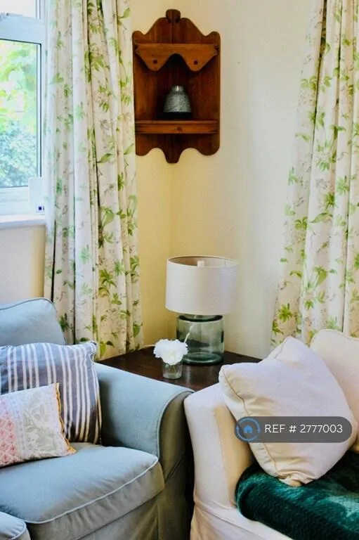 2 bedroom semi-detached house for rent