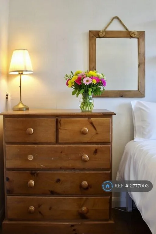 2 bedroom semi-detached house for rent