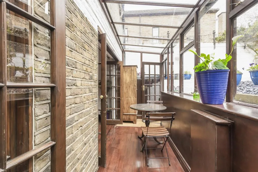 1 bedroom ground floor flat for rent