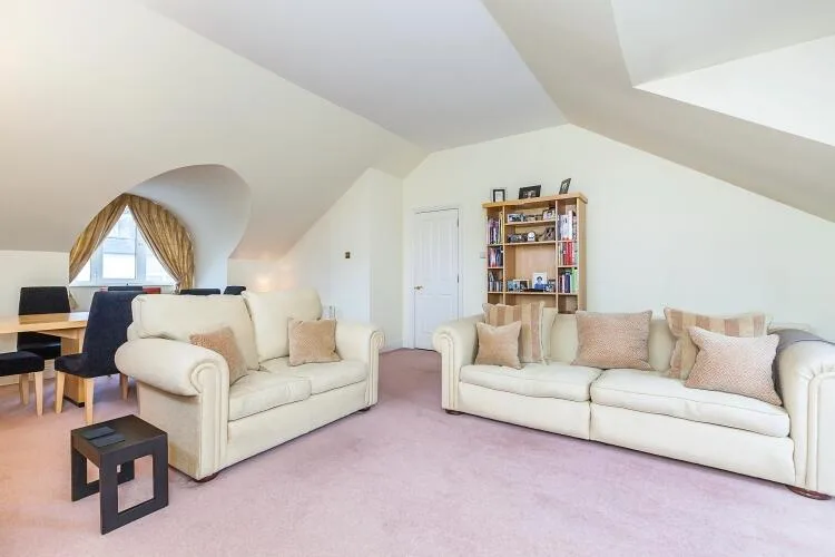 2 bedroom duplex for rent
