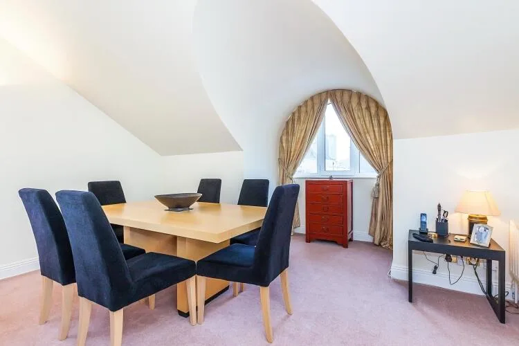 2 bedroom duplex for rent