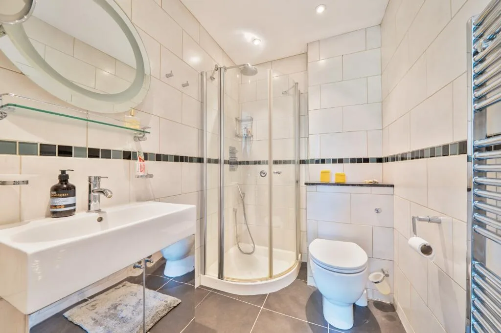 4 bedroom terraced house for rent
