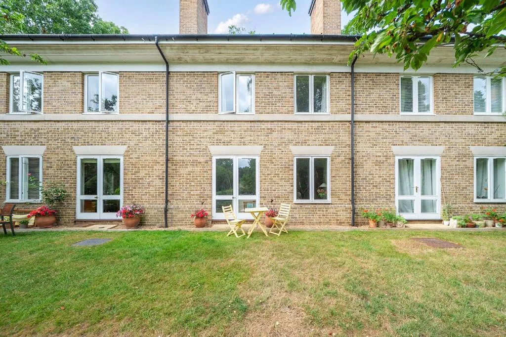 4 bedroom terraced house for rent