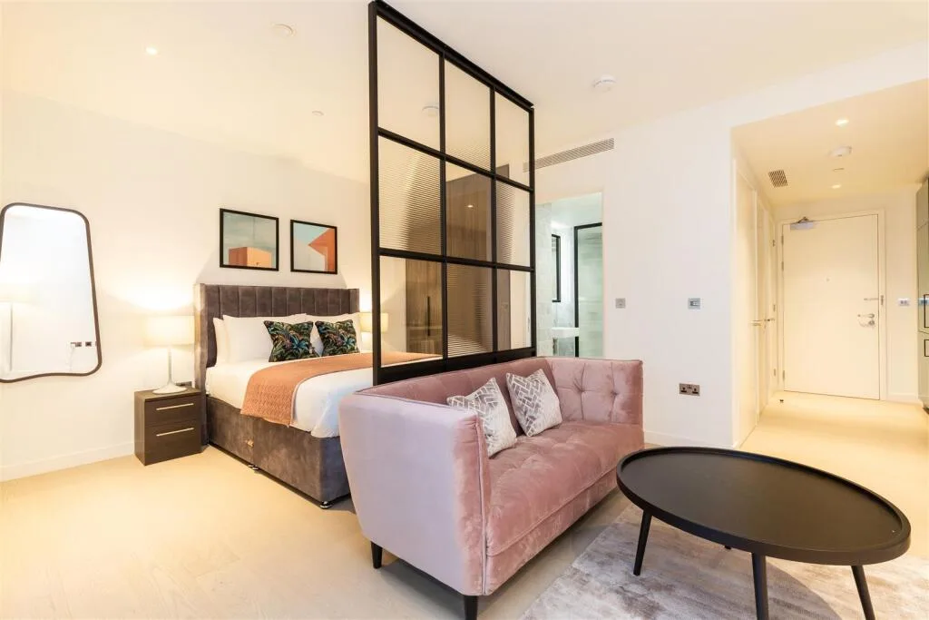 Studio flat for rent