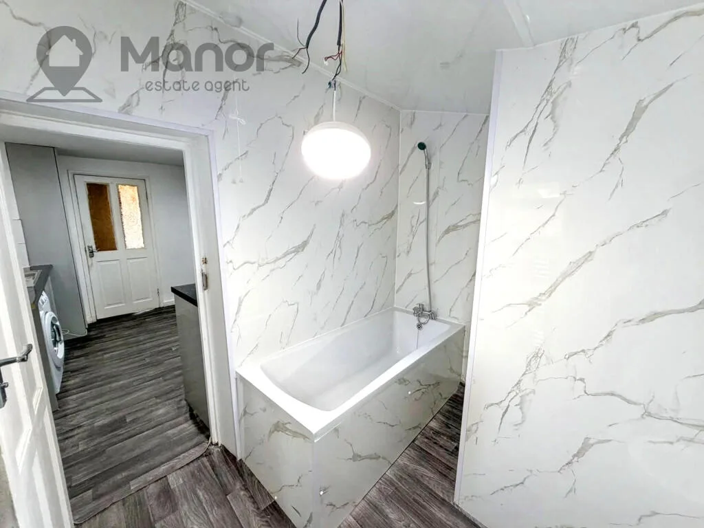 2 bedroom maisonette for rent
