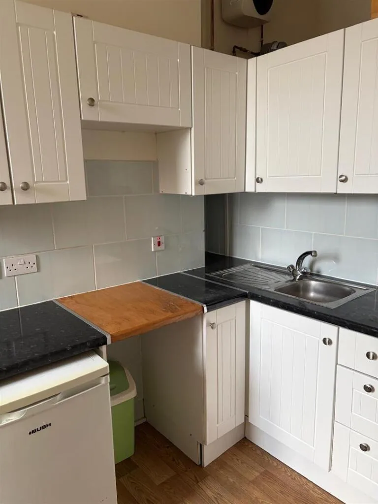 Studio flat for rent