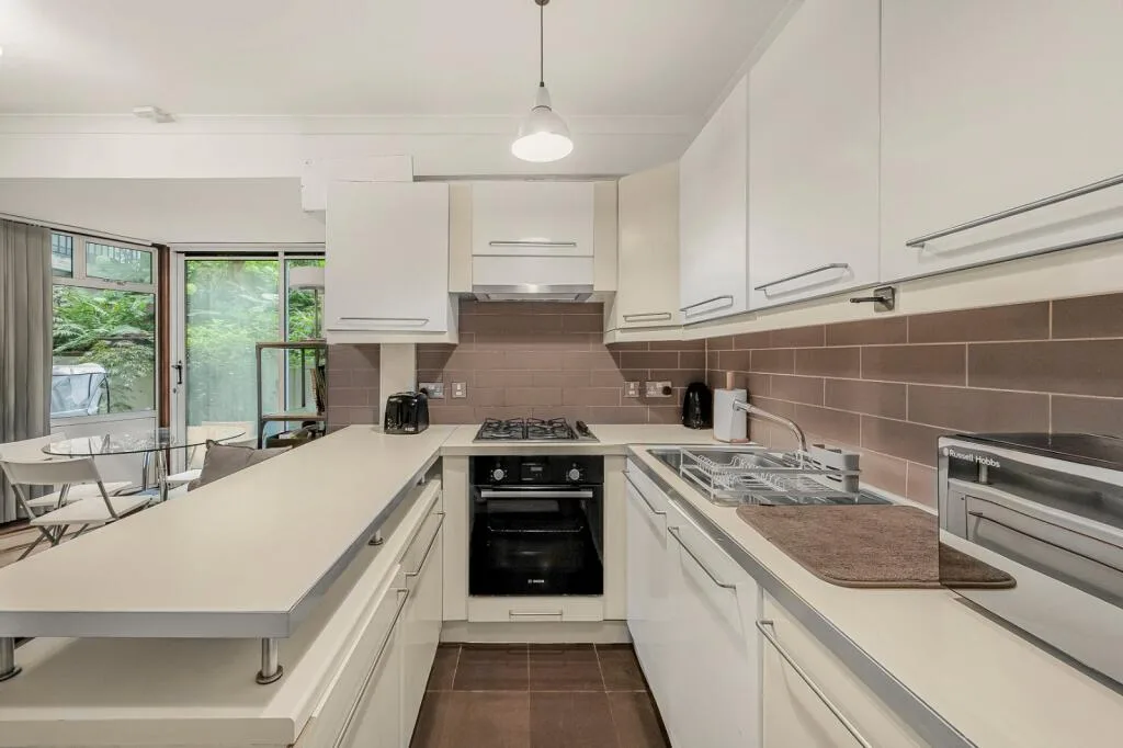 2 bedroom flat for rent