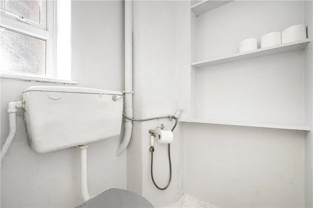1 bedroom maisonette for rent