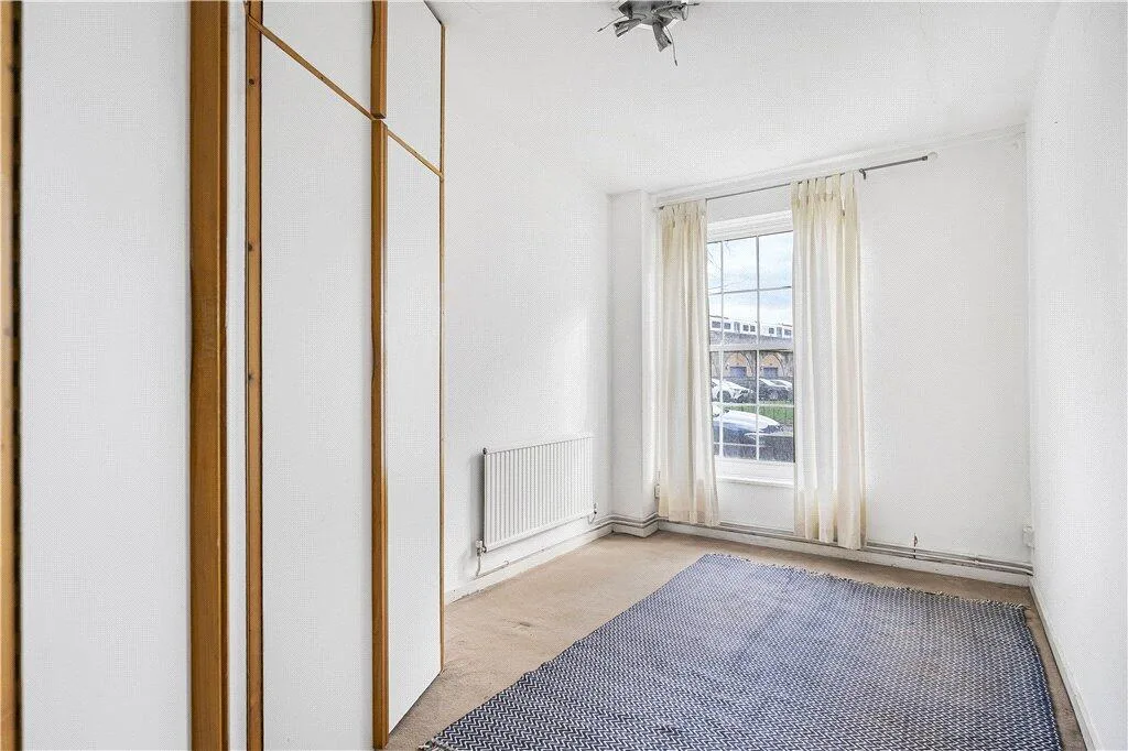 1 bedroom maisonette for rent