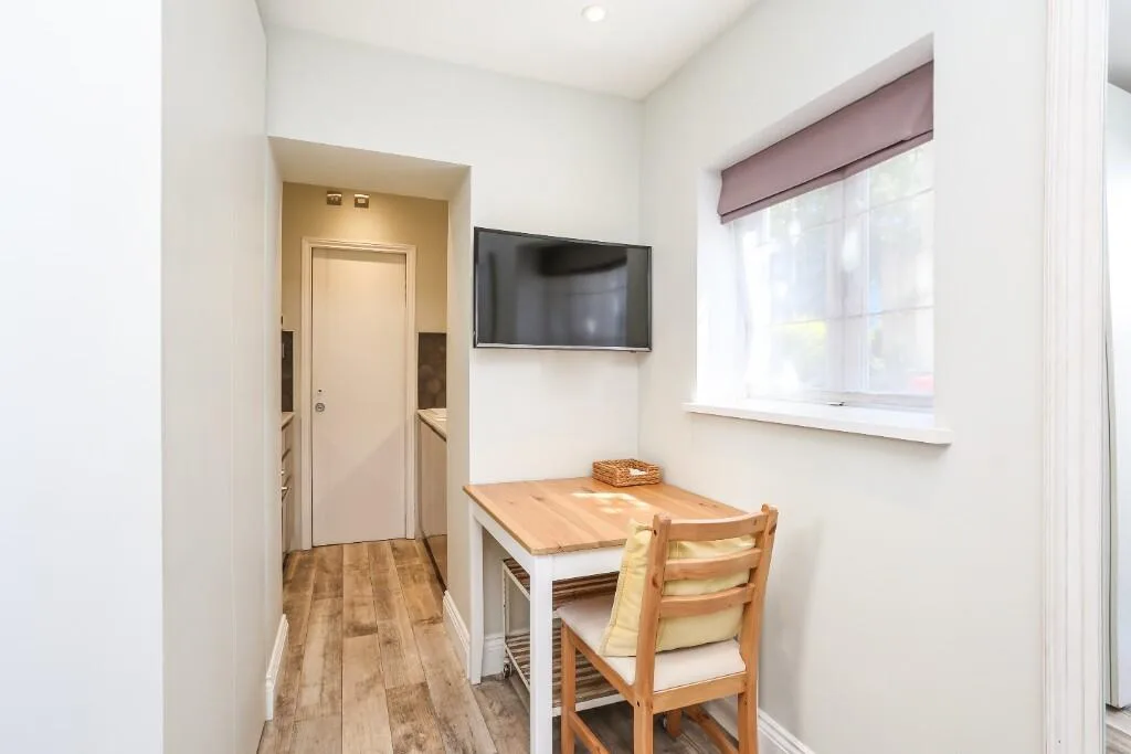 Studio flat for rent