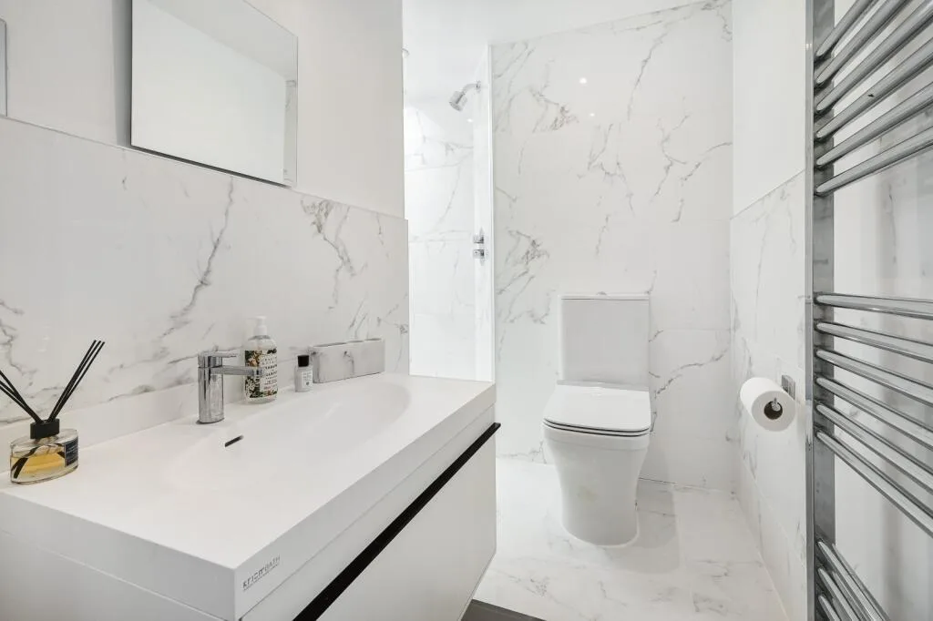 2 bedroom mews property for rent