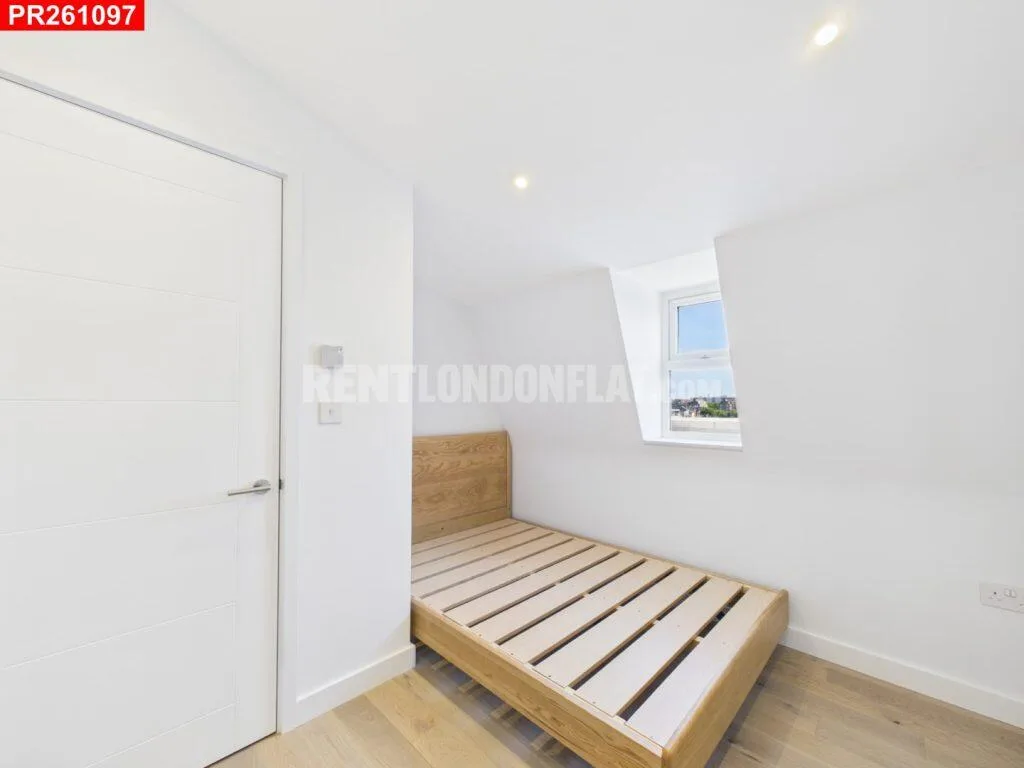 3 bedroom flat for rent