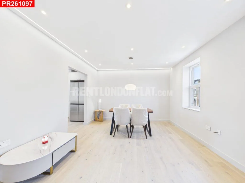 3 bedroom flat for rent