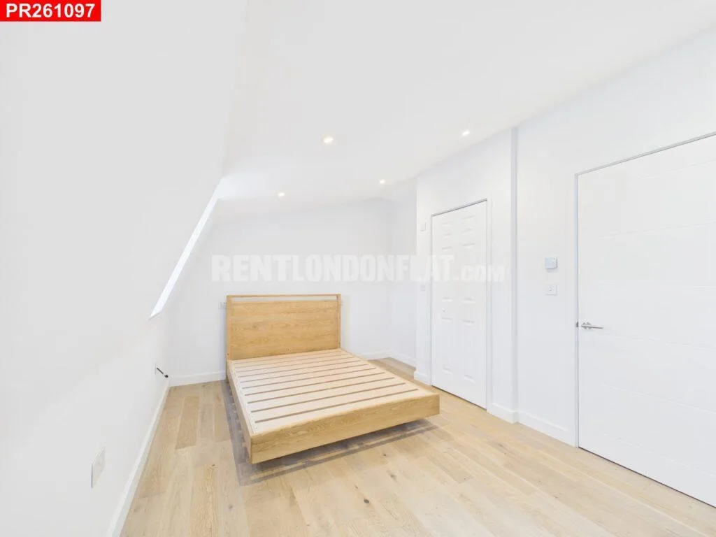 3 bedroom flat for rent