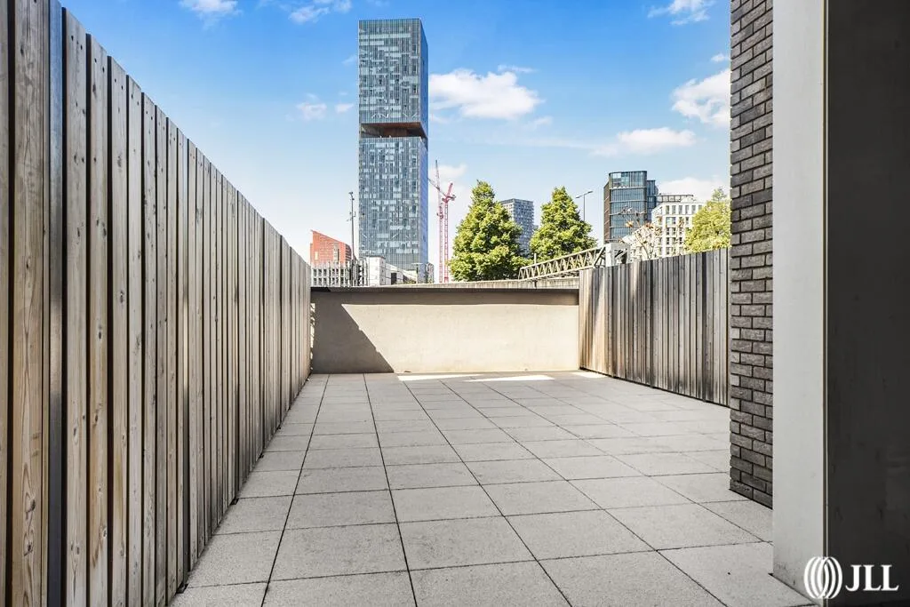 3 bedroom flat for rent