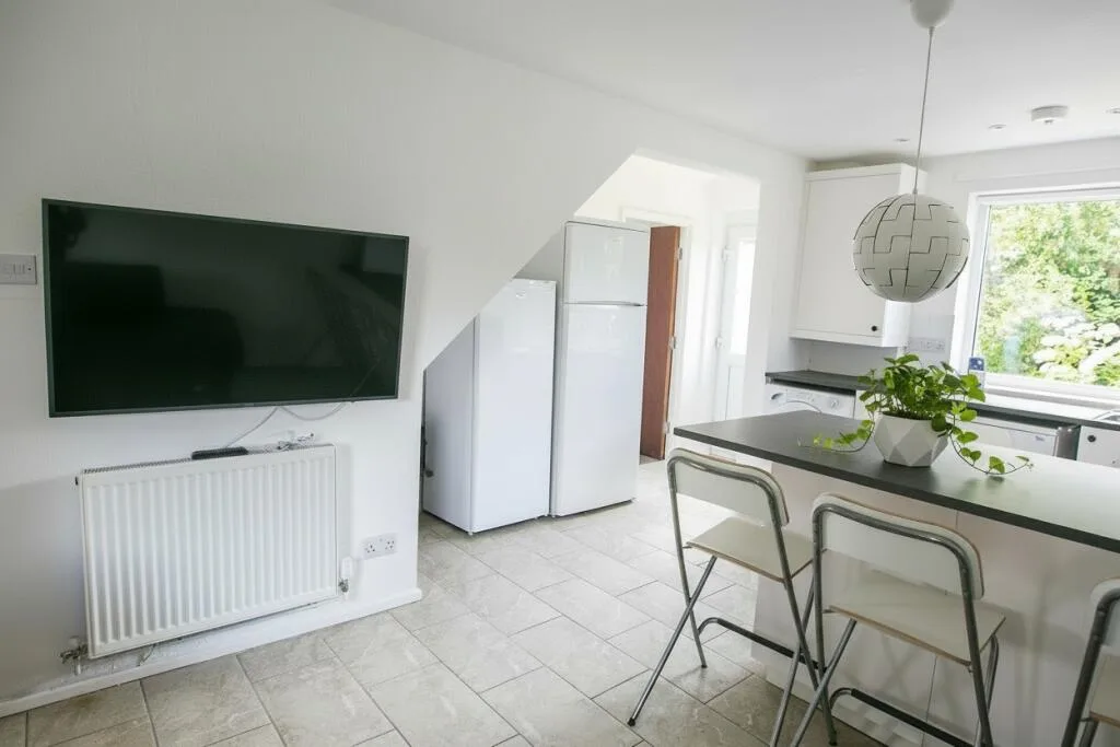 1 bedroom house for rent