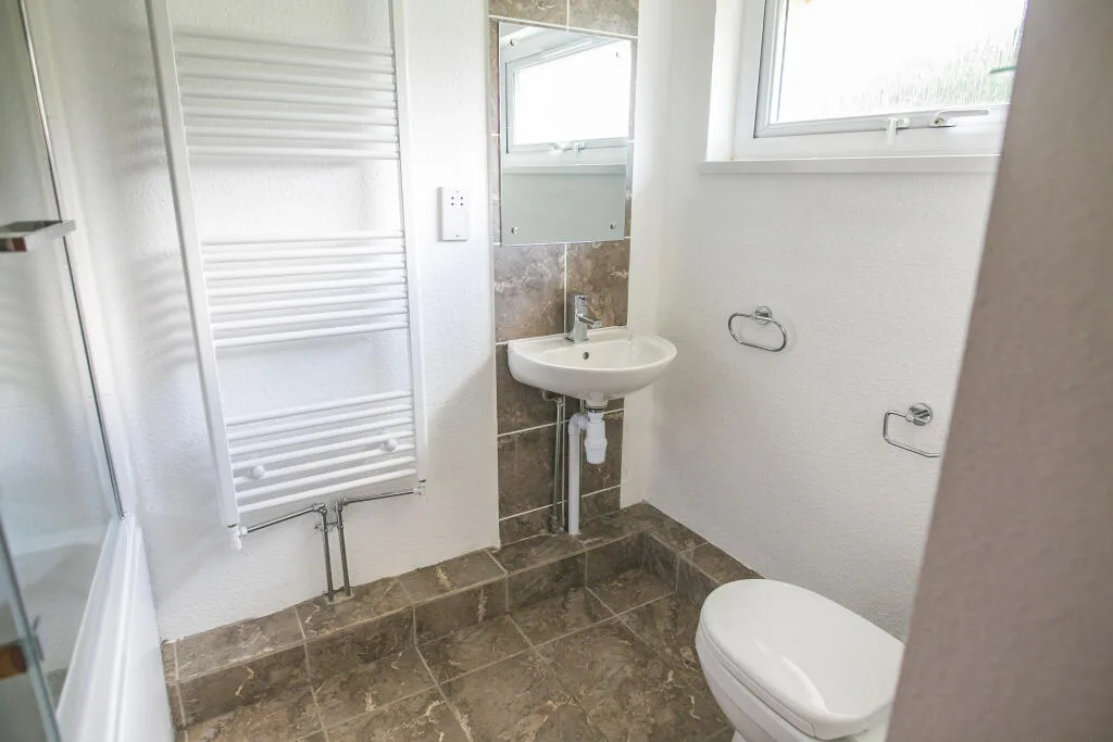 1 bedroom house for rent
