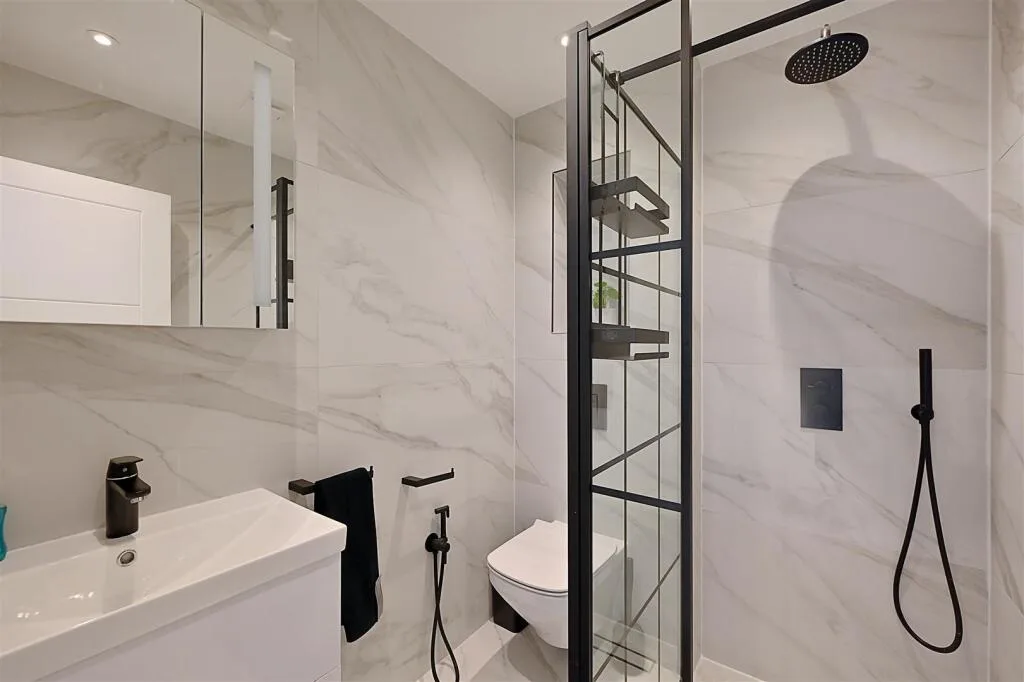 4 bedroom town house for rent