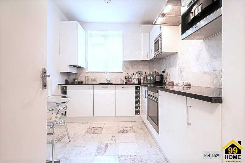 3 bedroom flat for rent