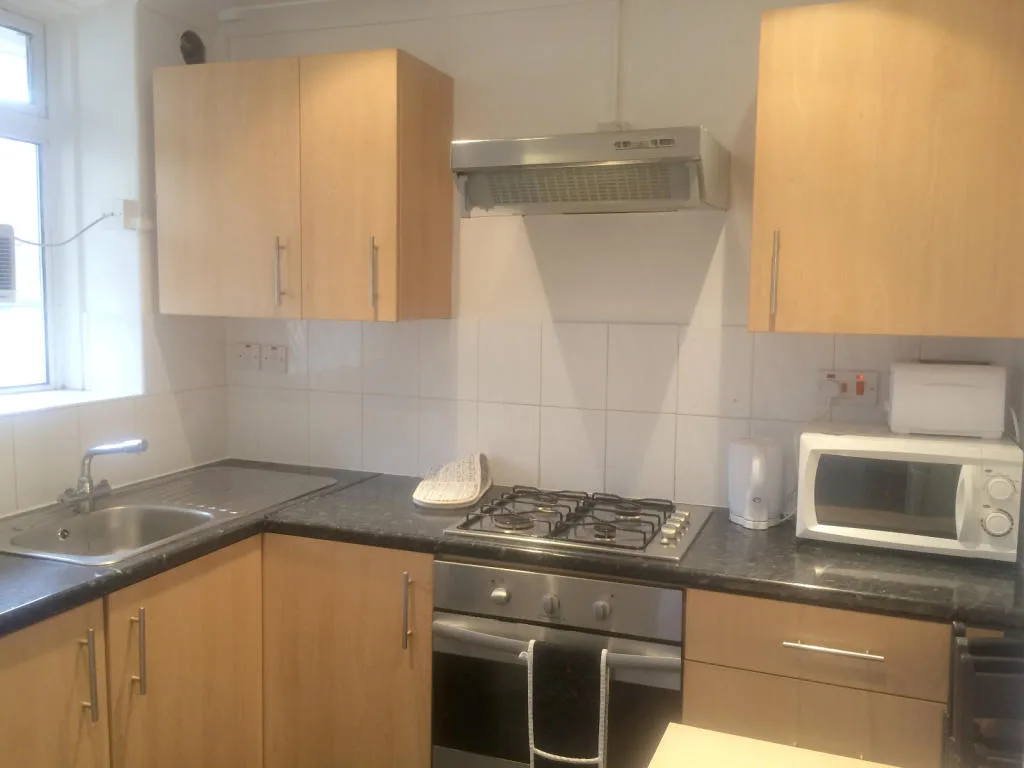 3 bedroom flat for rent
