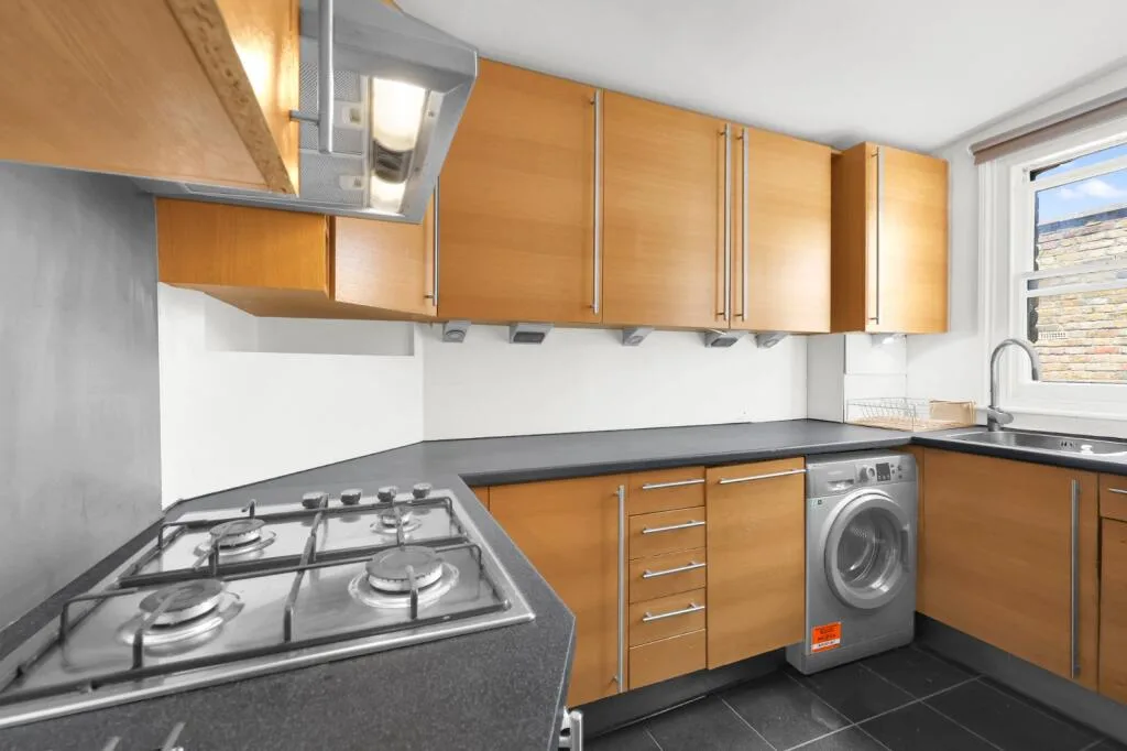 2 bedroom house for rent