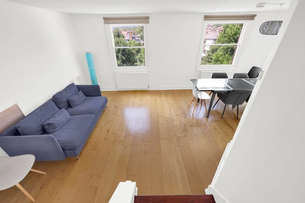 2 bedroom house for rent